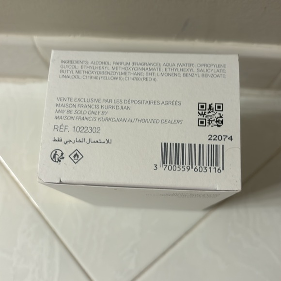 Empty Baccarat Rouge 540 Packaging 2.4oz - Picture 5 of 5